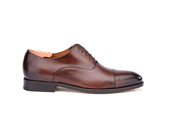 Zapato Oxford para hombre Chocolate Patinado con suela de cuero - WINFORD