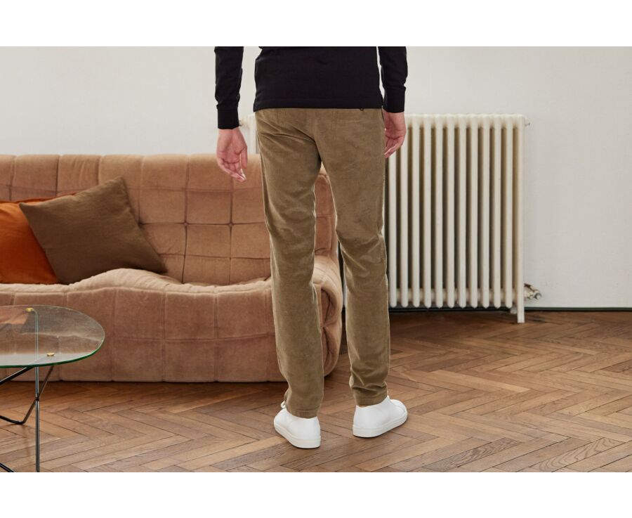 Pantalón chino de pana Verde Salvia para hombre - NORMAN