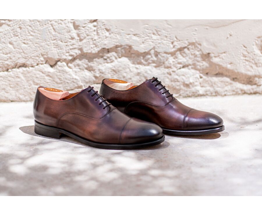 Zapato Oxford para hombre Chocolate Patinado con suela de cuero - WINFORD