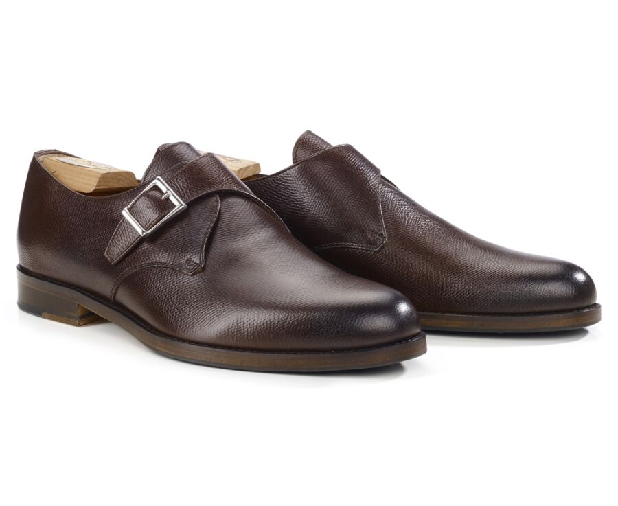 Zapatos de Cuero con Hebilla en Chocolate Grainado - BLOOMINGDALE SILVER