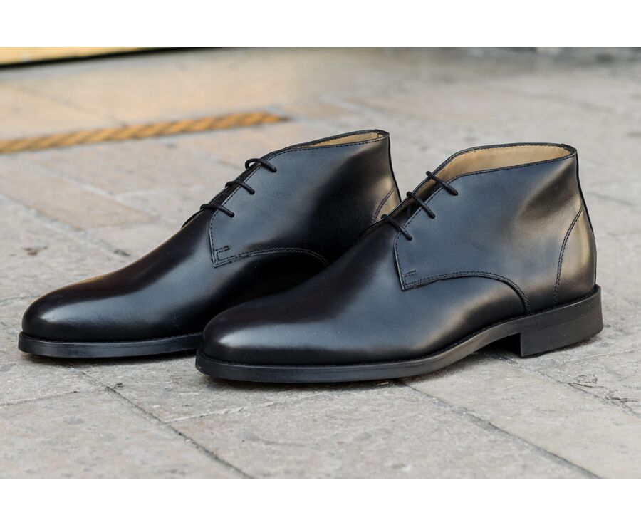 Botas bajas de piel negra patinada para hombre. - WATFORD II GOMME CITY