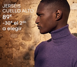 Hombre con un jersey de cuello alto morado