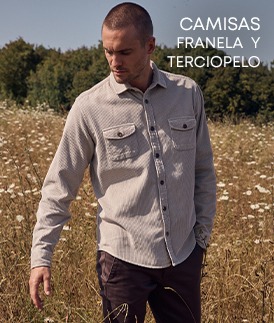 Hombre con camisa de pana beige
