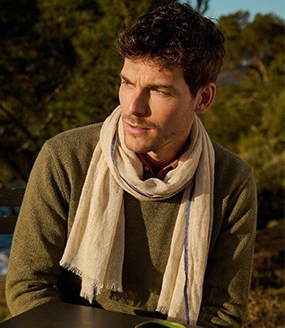 Men’s Linen and Cotton Scarf - Beige Chambray with Navy Trim