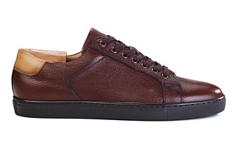 Men's hand-patinated grained chocolate leather sneaker - INGLEWOOD