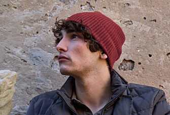 Red Melange Wool Beanie Hat - BENNETH