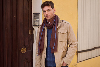 Men’s Linen and Cotton Scarf - Havana Chambray with Indigo Trim
