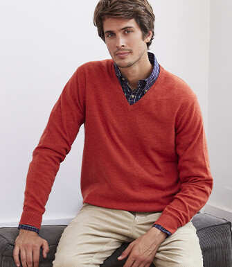 Amber Red v-neck wool jumper - ELIAN