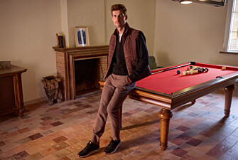 Men's chocolate herringbone chino trousers - JORDEN II