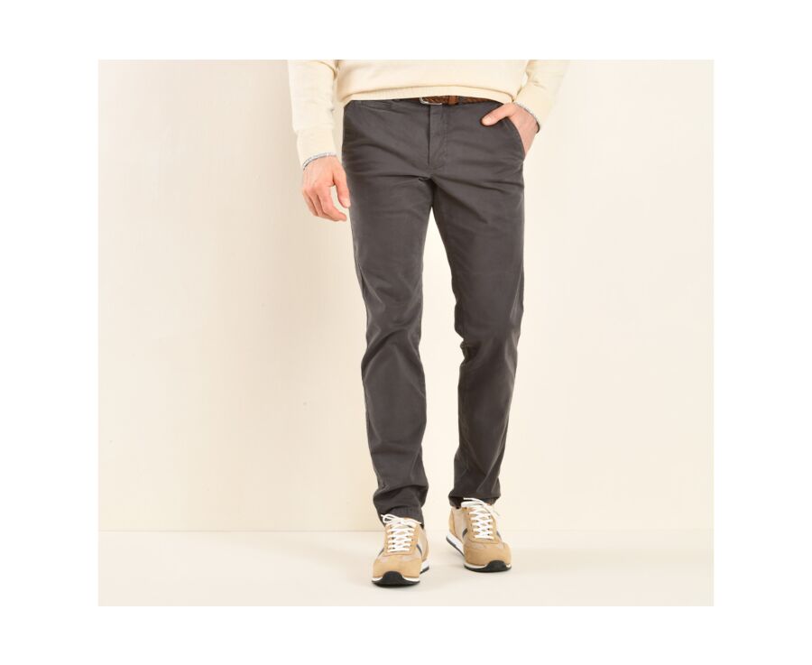 Liquorice Men's chinos - KYRK