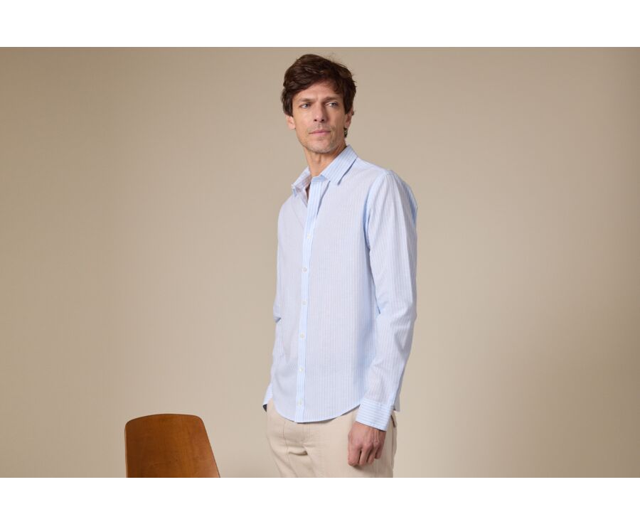 Pale Blue and White - EDIBERT