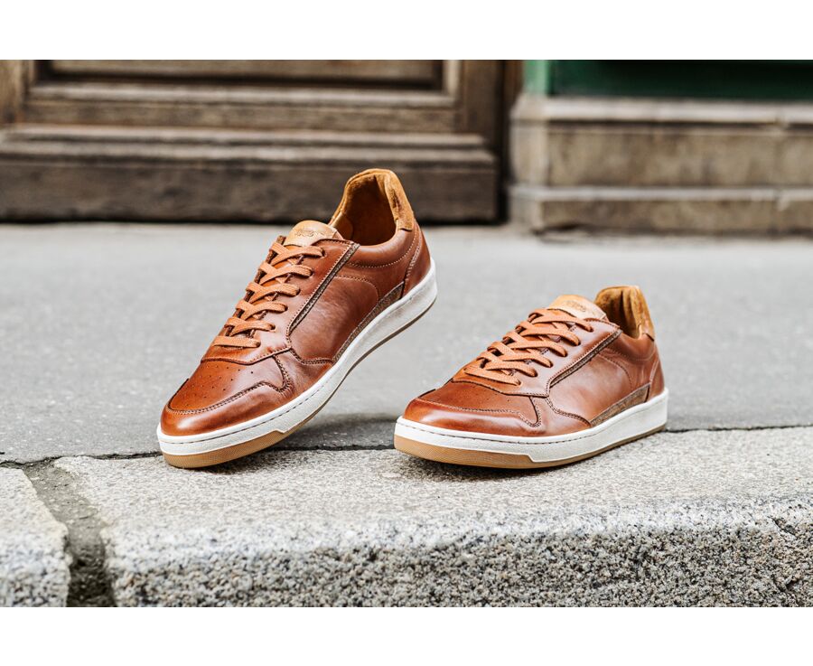Patinated chestnut Men's Trainers - KOLORA