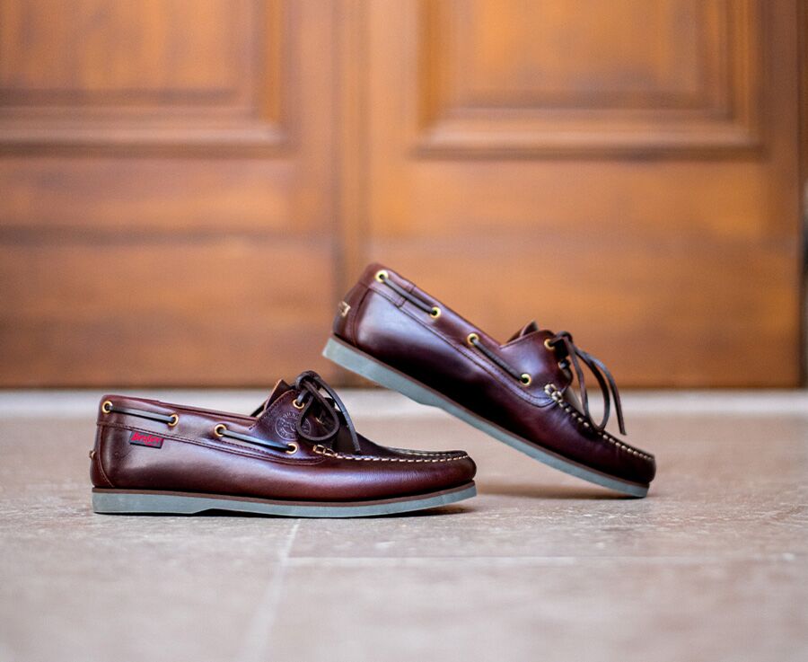 Dark Chestnut Leather Boat Shoes - TRAWLER