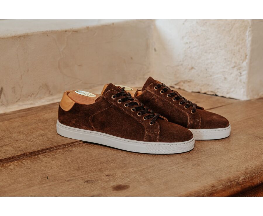 Men's chocolate suede sneaker with white sole - INGLEWOOD