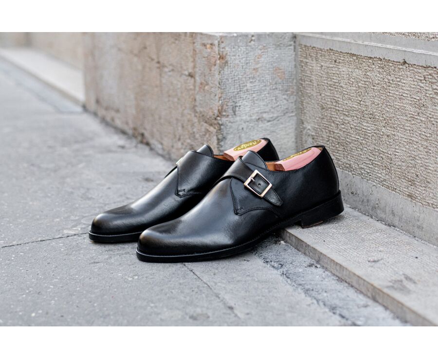 Black Leather Buckle Shoes - BLOOMINGDALE SILVER PATIN