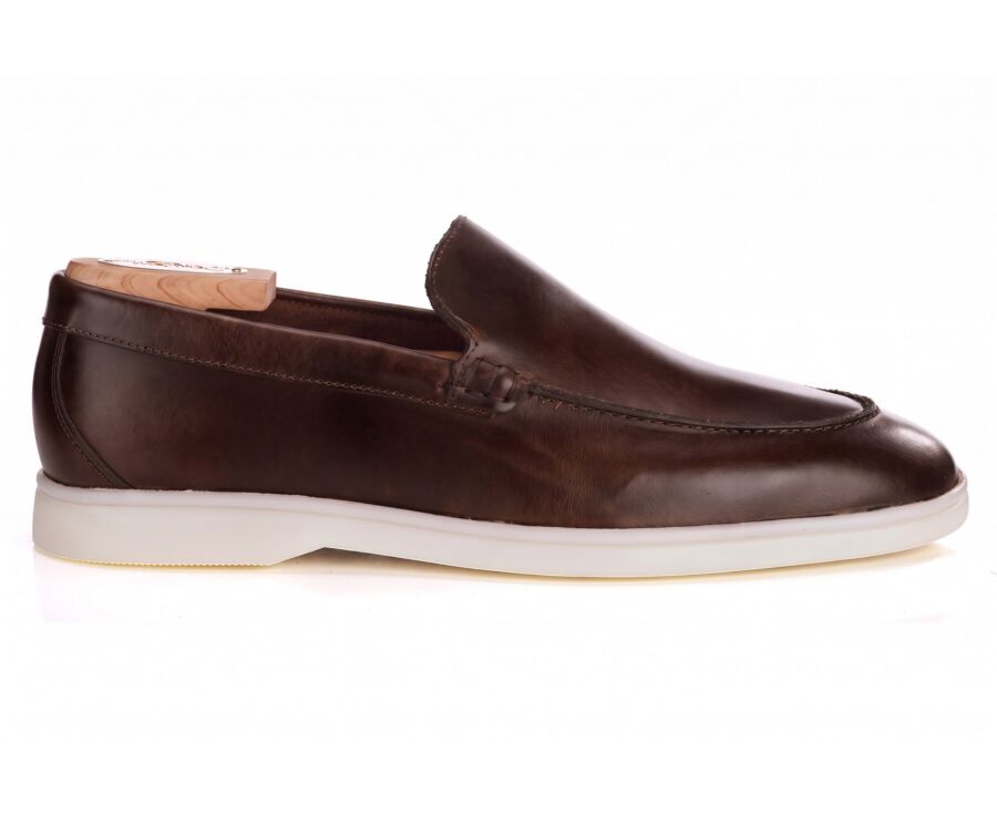 Men's hand-patinated chocolate leather loafer - MANASOTA III