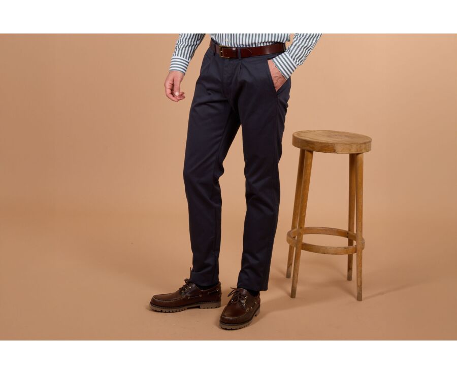 Men's navy pleated cotton twill chino trousers - KAYNAN