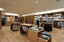 Bexley Belle Épine store interior with men's jackets and shirts