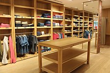Boutique Bexley Paris Boétie intérieur