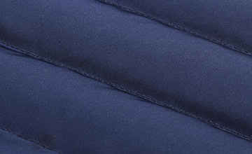 Water-repellent peach-skin effect fabric