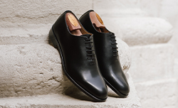 Men's black dress shoes