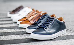 Men's casual shoes