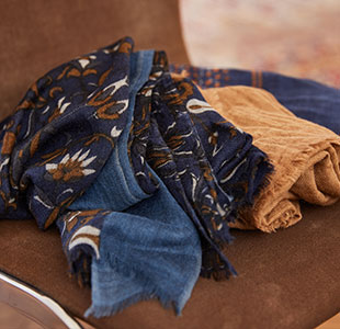 Scarves & beanies