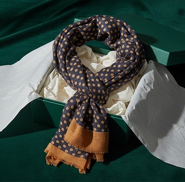 Men's scarf gift