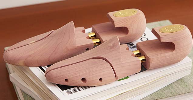 Shoe trees